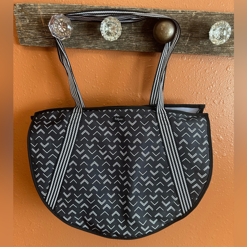 Thirty one Round tote bag